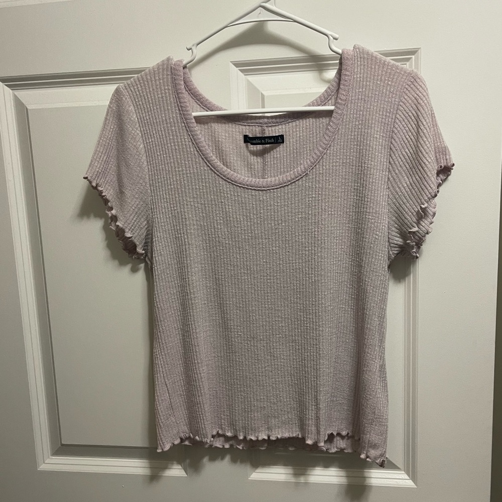 Abercrombie Lettuce Hem Short Sleeve Tee